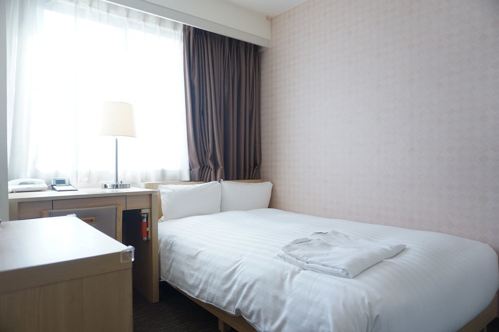 Hotel Sunline Fukuoka Hakata Ekimae Экстерьер фото