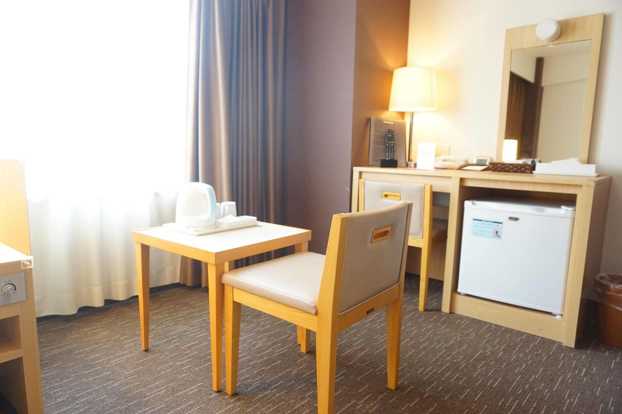 Hotel Sunline Fukuoka Hakata Ekimae Экстерьер фото