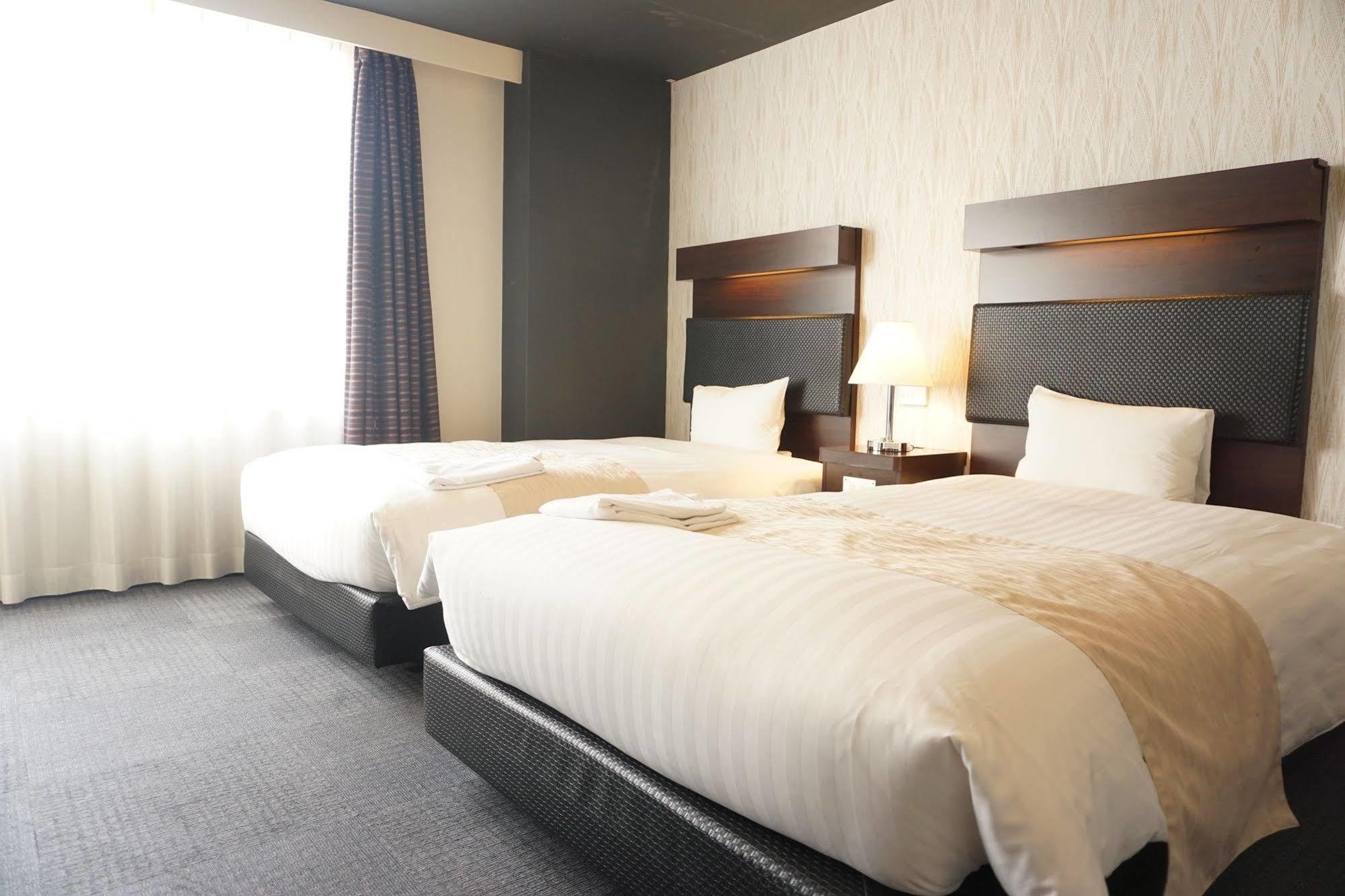 Hotel Sunline Fukuoka Hakata Ekimae Экстерьер фото