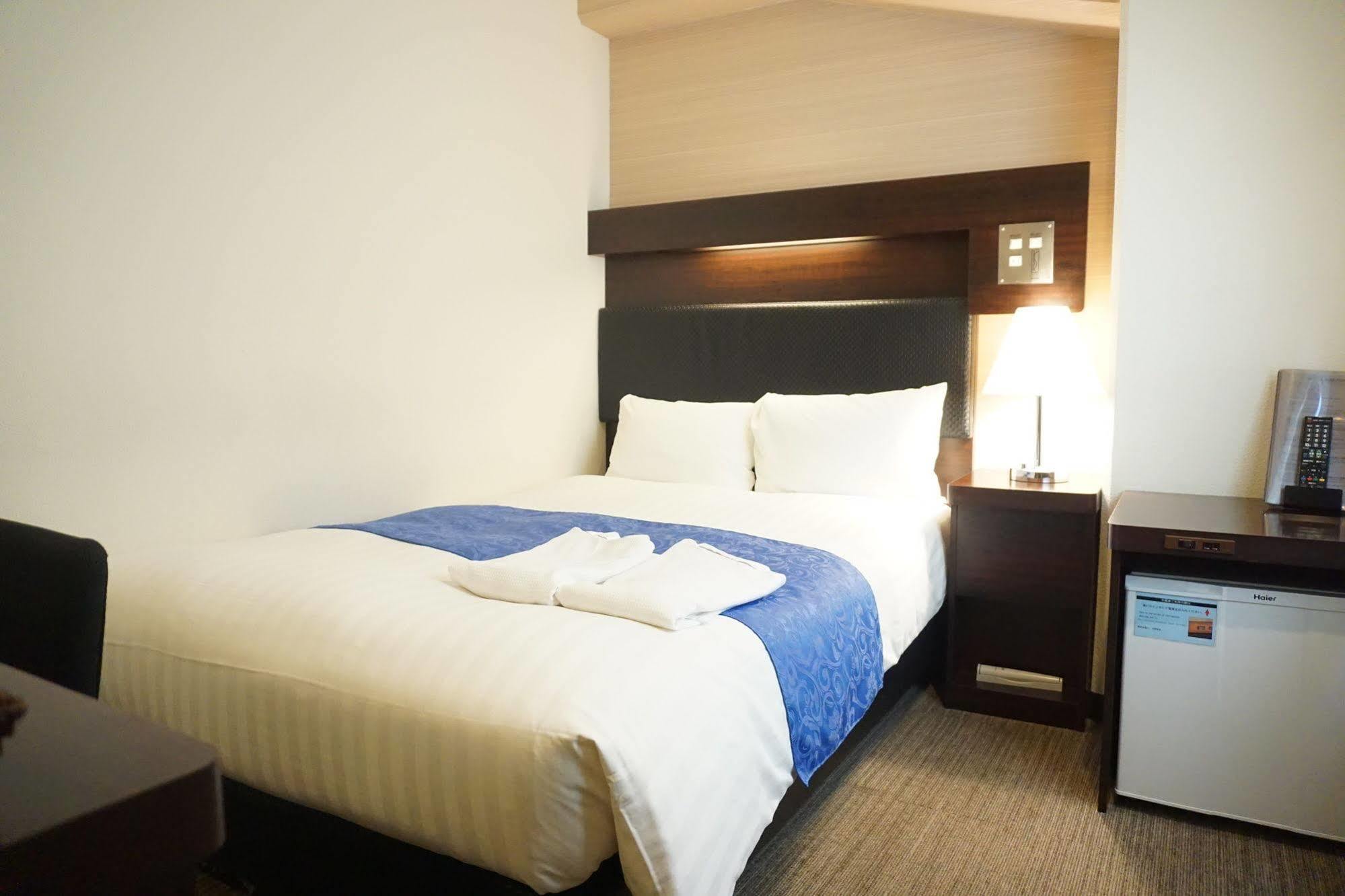 Hotel Sunline Fukuoka Hakata Ekimae Экстерьер фото