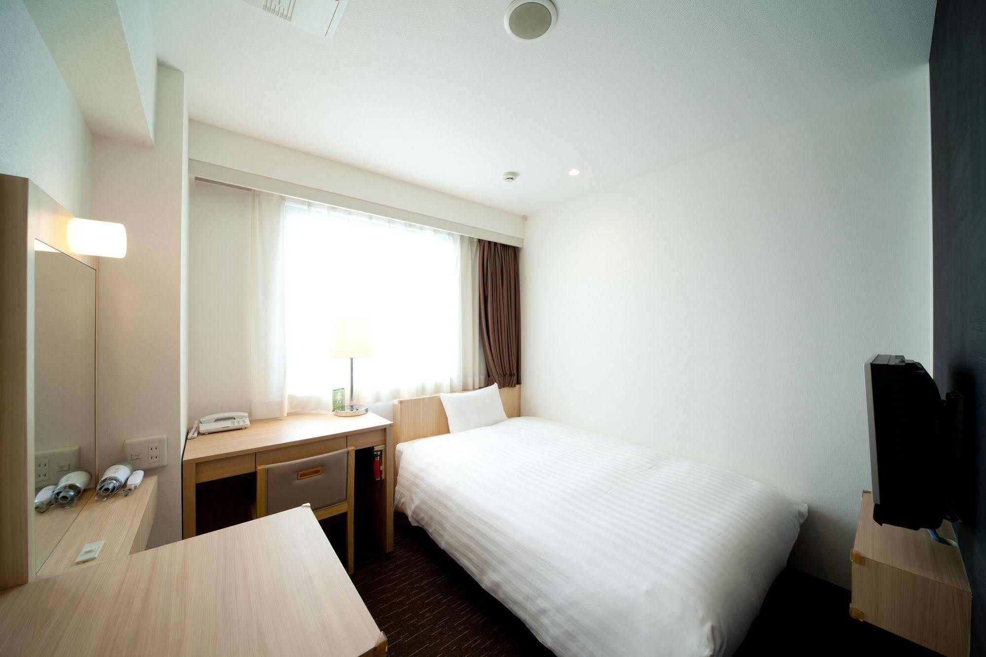 Hotel Sunline Fukuoka Hakata Ekimae Экстерьер фото