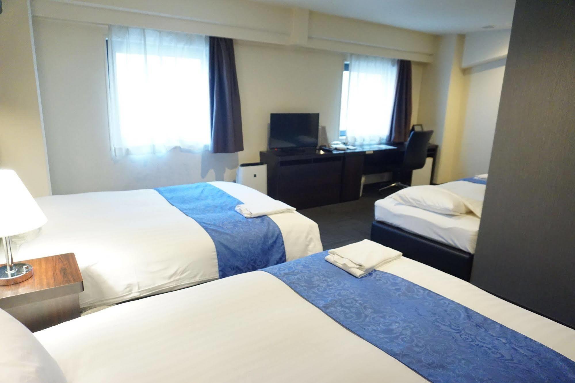 Hotel Sunline Fukuoka Hakata Ekimae Экстерьер фото