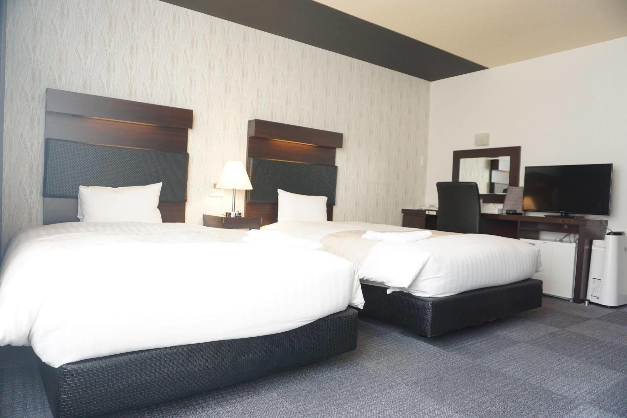 Hotel Sunline Fukuoka Hakata Ekimae Экстерьер фото