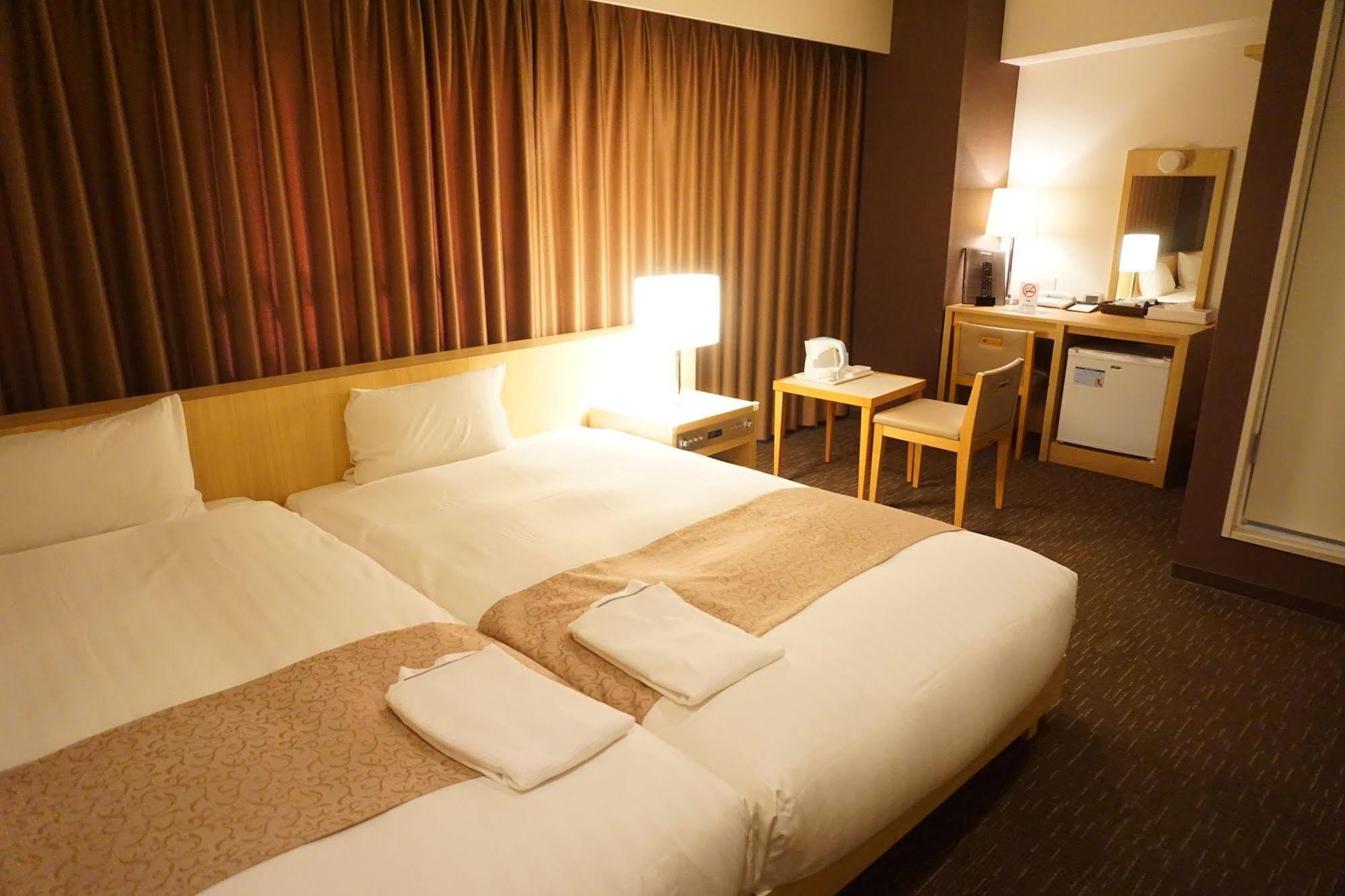 Hotel Sunline Fukuoka Hakata Ekimae Экстерьер фото